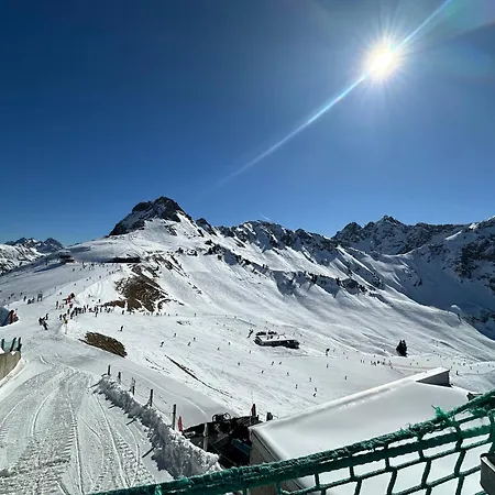 236 Mittelberg